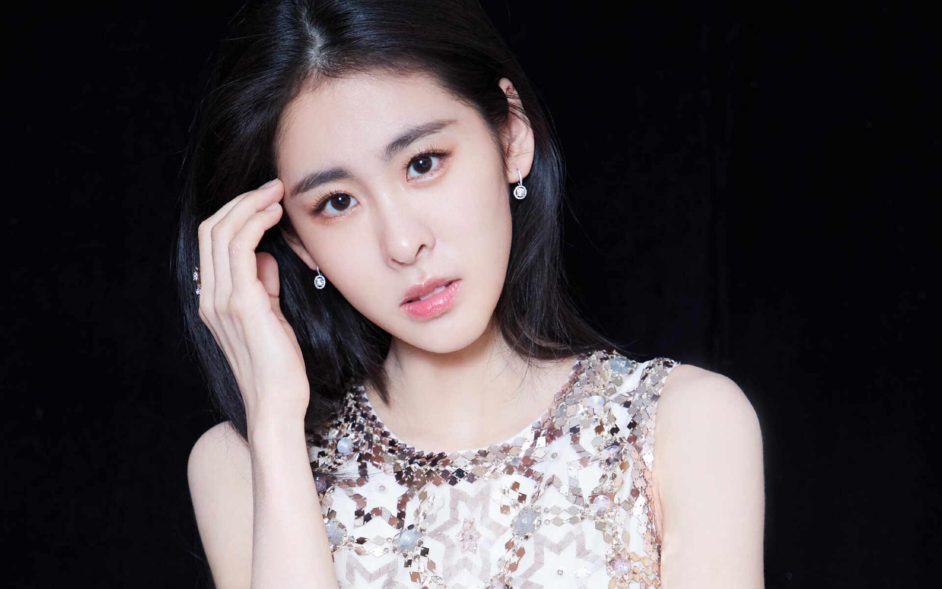 开云官方网页登录-球队管理终极选择：年轻核心还是经验丰富的老将？，球队管理的重要性